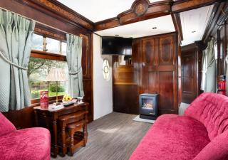 Esk Pullman Carriage - Ravenglass - 0