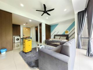 A2305 Grand Medini Studio 100mbps Netflix By STAY - Nusajaya - 0