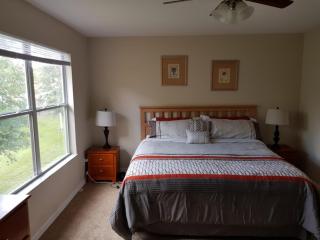 Davenport 4 Beds Sleeps 8 with Pool Gym & Spa - 3