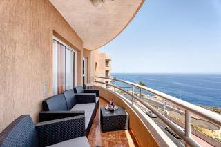 Beautiful 3 bedroom Wifi Sea View - Radazul - 0