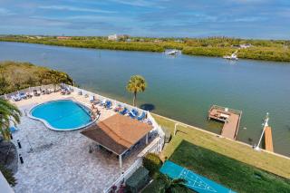 401 Bayshores Yacht & Tennis Club - Clearwater Beach - 4