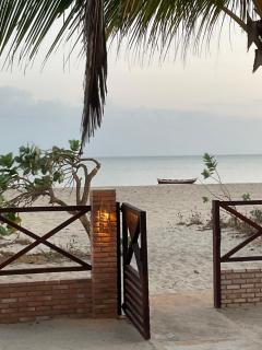 BEACH HOUSE - Loggia Suite 3 - com cozinha - na praia - BEACHFRONT - Barra Grande - 9