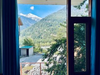 Snow River, Manali - 6