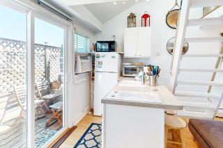 Cozy Cape Condo - Provincetown - 4