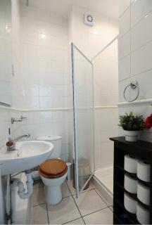 LORD MERIT GUEST HOUSE KING'S CROSS GRAYS INN ROAD - Londra - 5