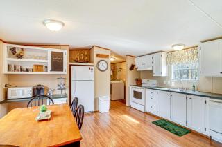 Nancy Cabin with Fire Pit Near Lake Cumberland! - 3