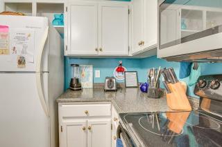 Coastal Condo on Beach with Community Pool Access! - Myrtle Beach - 5