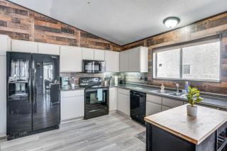 Modern Tucson Getaway with Private Pool and Fire Pit! - 9