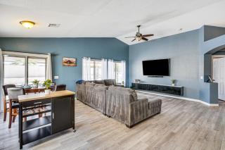 Modern Tucson Getaway with Private Pool and Fire Pit! - 4