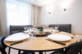 Friends and Family Vacation Apartments - 7