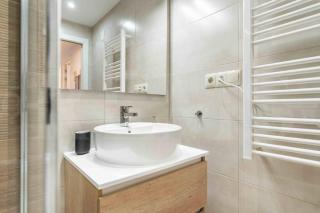 Commodious Apartment Near Center by REMS - Málaga - 6