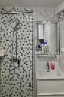 Studio Apartman UNA -self check in,free parking - Karlovac - 3