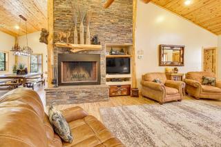 Rustic Lakeside Cabin on 3 Acres with Nature Views! - 3