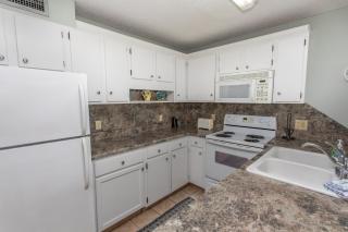 ROYAL GARDEN RESORT 1012 condo - 5