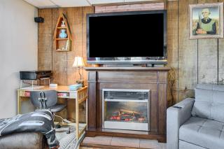 Waterfront Wolcott Vacation Rental with Deck and Views - 5