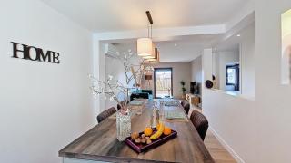 Maison entre canal et mer - 1