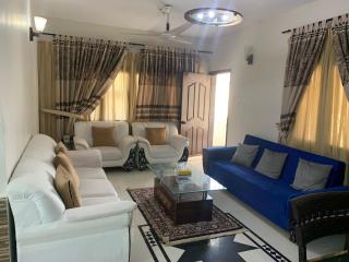 Homey vibes Residences - 6