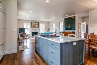 Modern Gearhart Getaway, Walk to Beach and Downtown! - Gearhart - 3