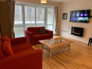Luxury Talbot Street City Apartment - 7