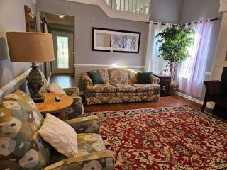Spacious, State Line, Private Pool with king Beds - Olive Branch - 8