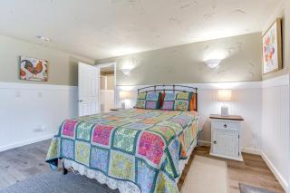 Charming Updated Retreat Walk to Lake Stevens! - Lake Stevens - 3