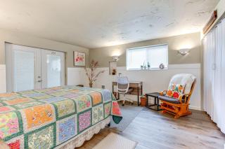 Charming Updated Retreat Walk to Lake Stevens! - Lake Stevens - 1