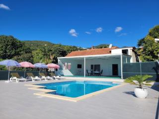 House Pool - Ičići - 0
