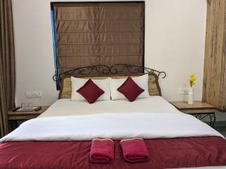 Hotel and Villa Samarth Palace - Panchgani - 1