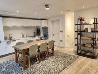 2/3 Bedroom Flat, Chelsea free parking - London - 6