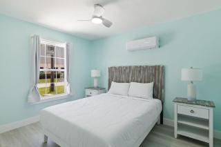 Superb Bonita Springs Residence Near Downtown - 7