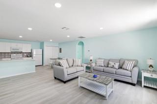 Superb Bonita Springs Residence Near Downtown - 0