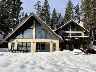Hakuna Matata Lakefront - LAKEFRONT, PRIVATE DOCK, AND GAME ROOM! - Big Bear Lake - 9