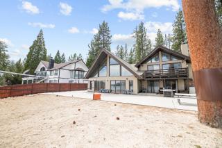 Hakuna Matata Lakefront - LAKEFRONT, PRIVATE DOCK, AND GAME ROOM! - 8