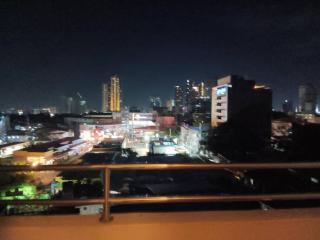 1 bedroom condo for 6 @ escario - 4