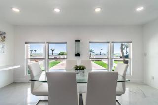 Ocean Drive Splendor Awaits - 9