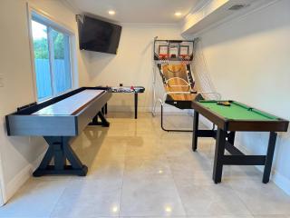 Spacious 4/4 Home Central To All Attractions - Hollywood - 8