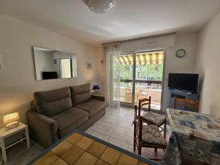 Studio Cozy à 3 min de la Plage avec Parking et Balcon - FR-1-550-74 - 4