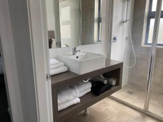 Corrigans Beach View Apartment 211 - Batehaven - 4