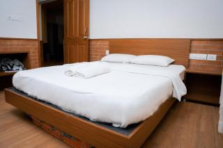Waves and Shores Beach Villa - Mararikulam - 6