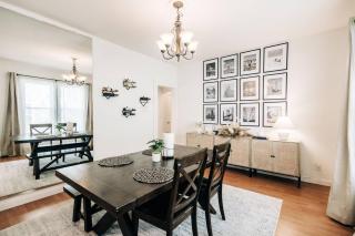 Bright, chic & spacious in the heart of St. Paul by Summit-University with porch and swing chairs - 1