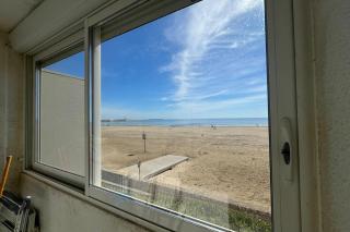 Spacious apartment on the seafront - 3