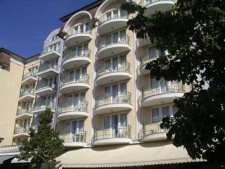 Palast Wellness Appartement - Hévíz - 5