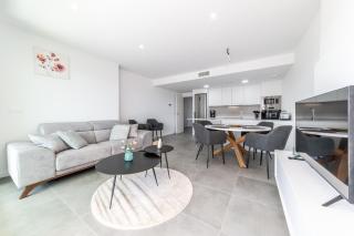 Casa Catalina - breathtaking sea views by OYOOSTAYS - Campoamor - 5