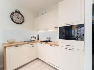 Miami Beach z Widokiem na Morze by Perłowa Przystań Rent - Poland - 5