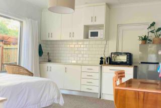 Garden studio close to Wine Farms - Somerset West - 3
