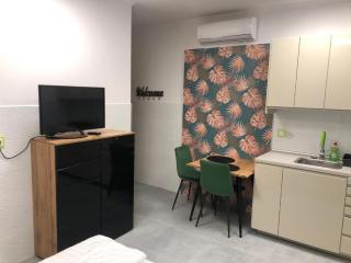 Levél 1 3 - közös fürdőszoba shared bathroom - 0