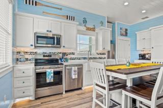 Beach Boardwalk Private Pool Golf Cart Friendly - Port Aransas - 4