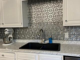 The Peacock Cottage - 2