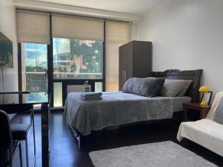 Studio for 4 with 300MBS internet at heart of Makati - 8
