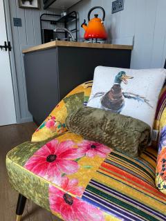 Rusty Duck Retreat Shepherds Hut - Shedfield - 2